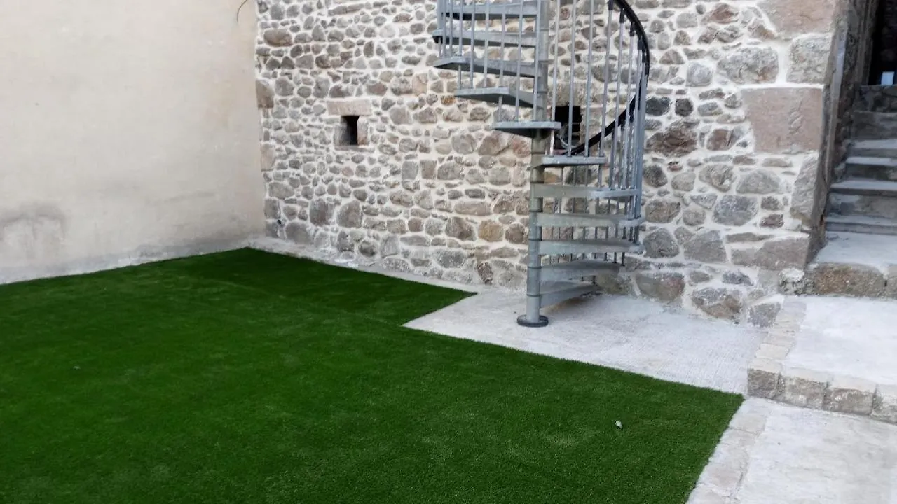 Charmante Petite Maison En Pierre, Avec Acces Autonome Satillieu France